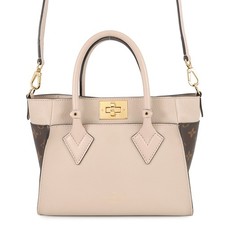 LOUIS VUITTON On My Side Size