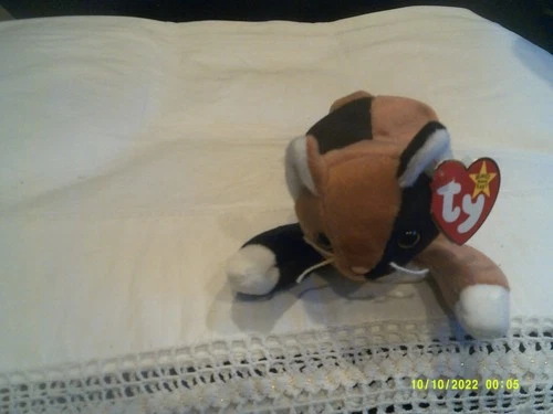 Vtg. Ty Beanie Baby-Chip the Cat DOB 1/26/1996-org tags