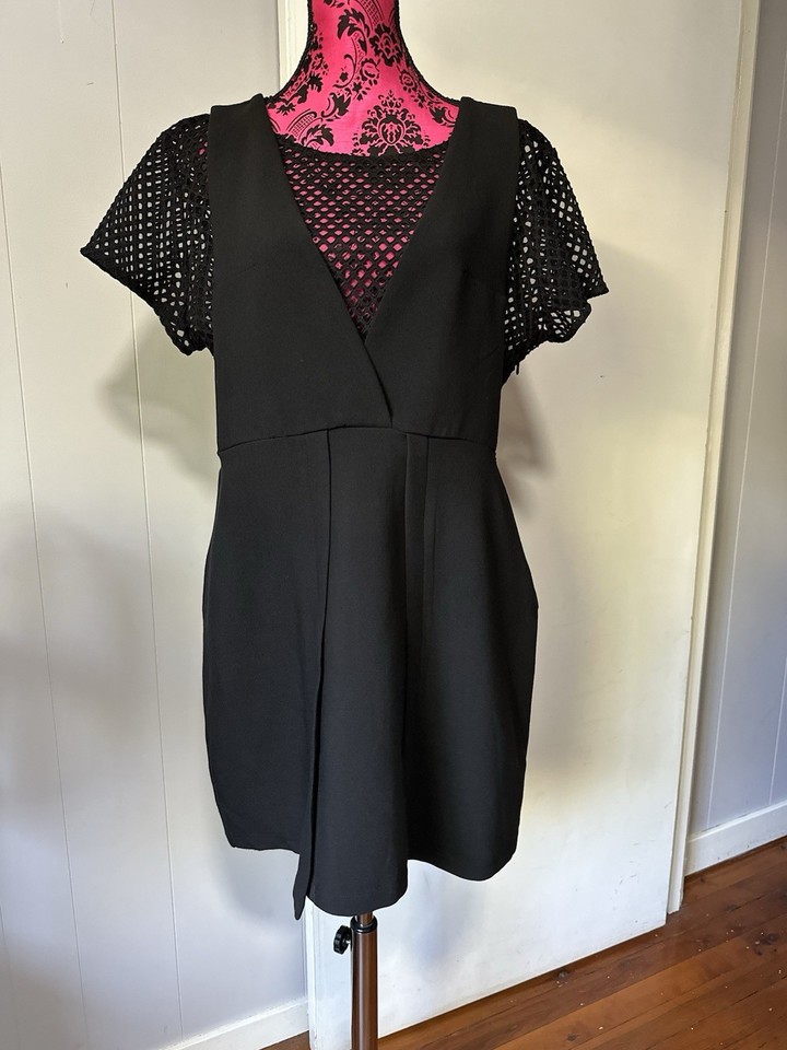 City Chic S Dress A Line Black Sheer Mesh Contrast Short Sleeve Round Neck EUC
