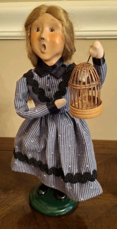 Byers Choice 2000 Nautical Ocean Trader Blonde Girl Caroler Holding Birdcage EC