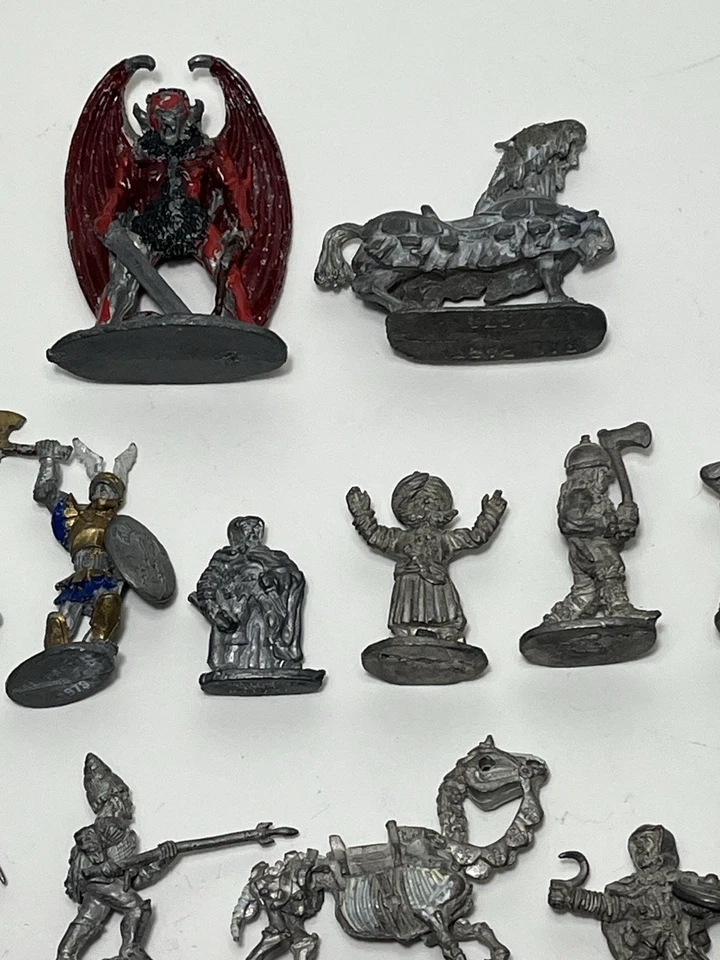 Vintage D&D AD&D Mixed Lot Figures Ral Partha Grenadier Metal Figures 70s & 80s - Image 3 of 4
