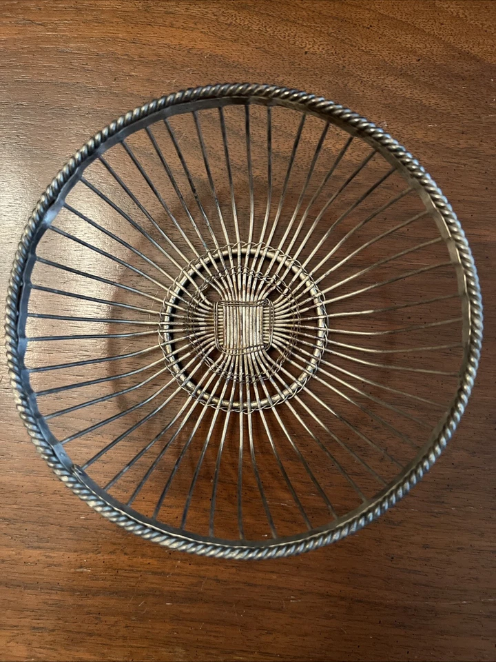 Cestas de pan para servir vintage de corazón, flor redonda pequeñas plateadas pátina Foto 4 de 4