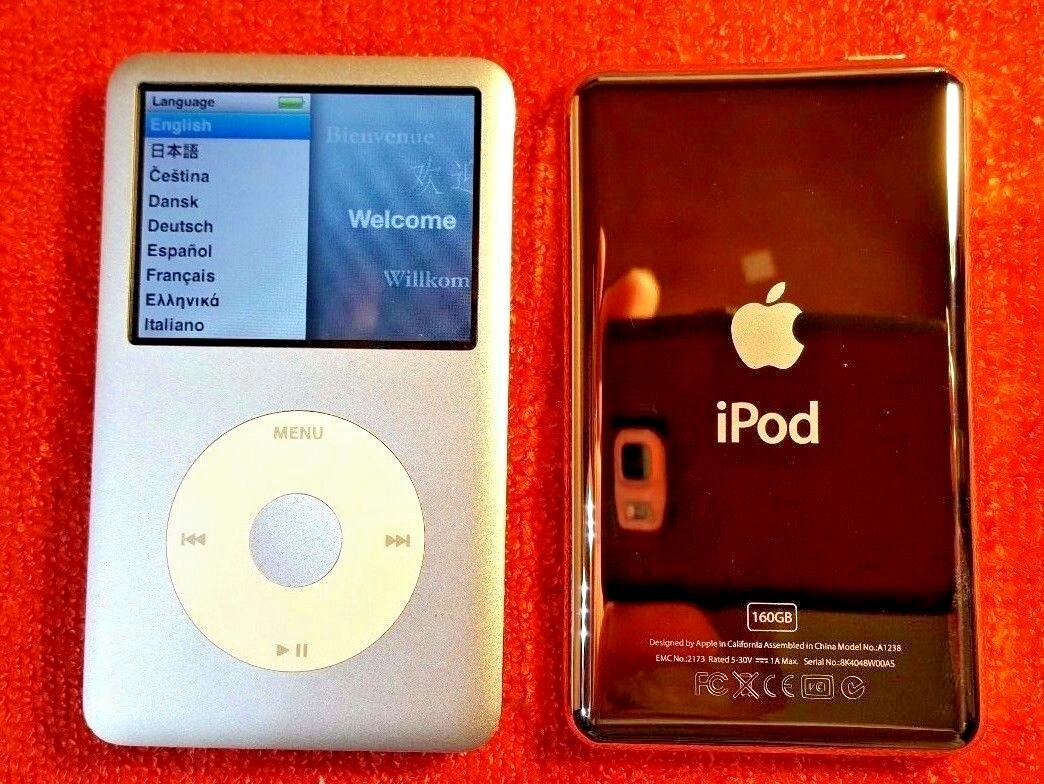 Apple iPod Classic 7th Generation 128GB SSD Excellent