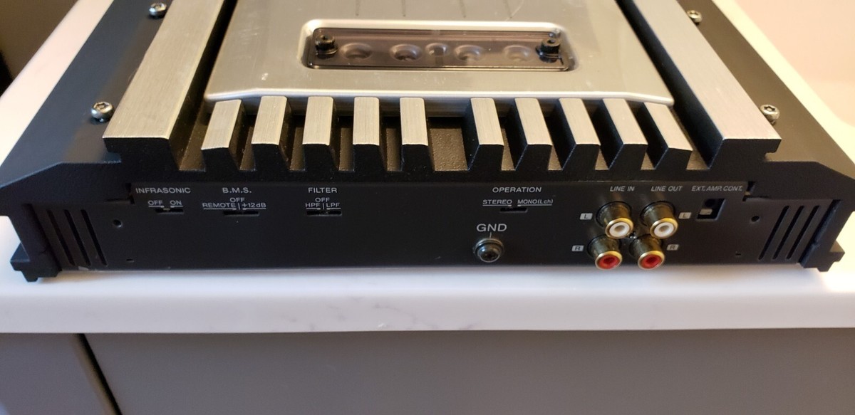 KENWOOD KAC-X520 カーオーディオアンプ 1000W KENWOOD KAC-X520 カーオーディオアンプ 1000W
