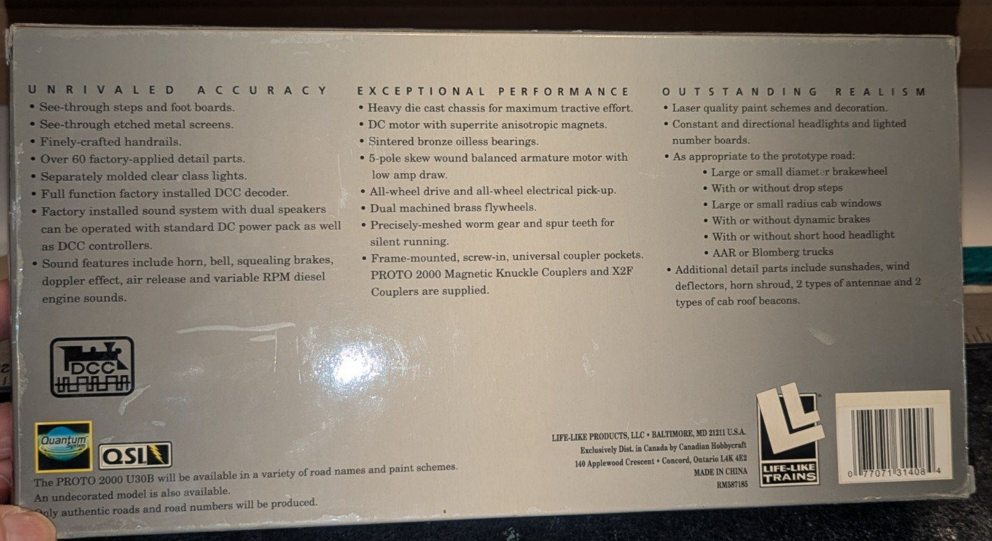 PROTO 2000 SERIES - L&N U30B DIESEL LOCOMOTIVE - SOUND & DCC