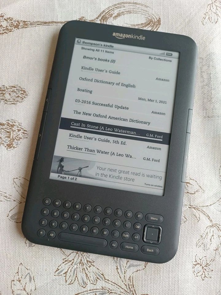 Amazon Ebook Kindle Keyboard 3rd Generation eReader D00901 - Negro - Imagen 3 de 4