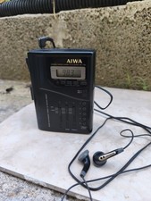 AIWA HS-T55 WALKMAN  AM/FM RADIO  WORKING HEADPHONES