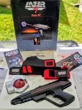 RARE VINTAGE - WORLDS OF WONDER LASER TAG GAME KIT 1986 COMPLETE SET
