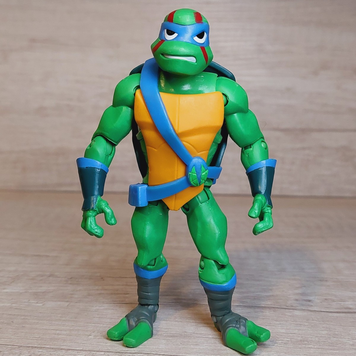 Rise Of The Teenage Mutant Ninja Turtles Leonardo Action Figure TMNT