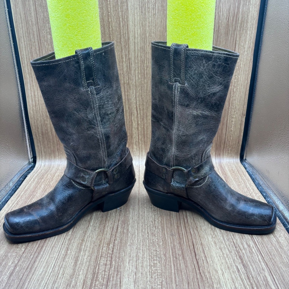Frye Harness 8R Boots Mens 8 M Brown Leather Distressed Engineer Made in USA Amazon.com: Frye Harness 8R - Premium Men main image 4