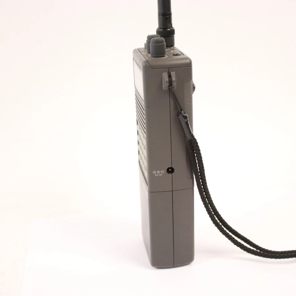 Walkie portátil Sportys SP-200 Comm Radio Beechcraft Cessna Piper Cirrus Foto 4 de 4