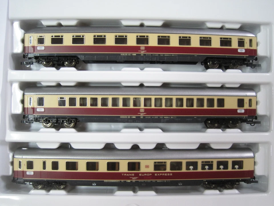 Roco 44121 Set TEE mit KKKulisse mit der OVP