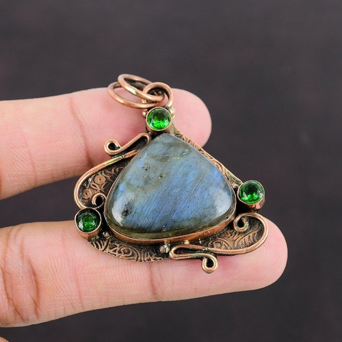 Venta Día de la Madre Cobre Natural Labradorita Cromo Diópsido Colgante Artesanal - Imagen 2 de 7