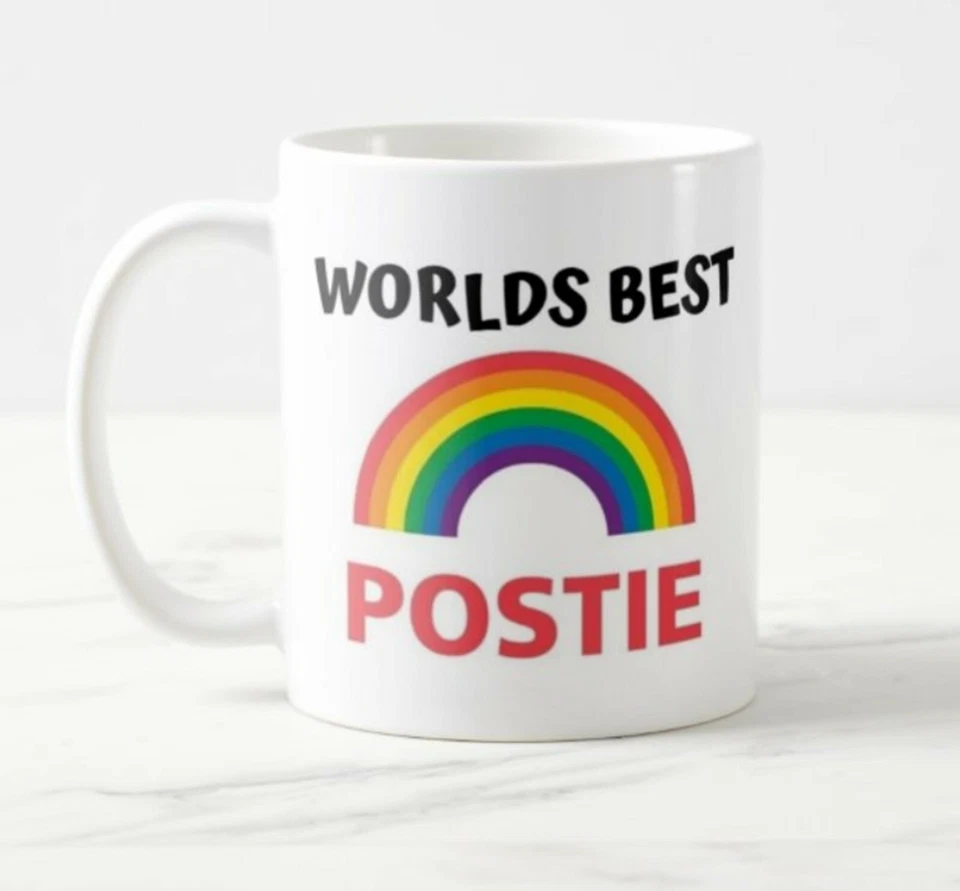 BIBS &AMP; BOBS WORLDS BEST POSTIE - Key worker Ceramic Mug POSTMAN