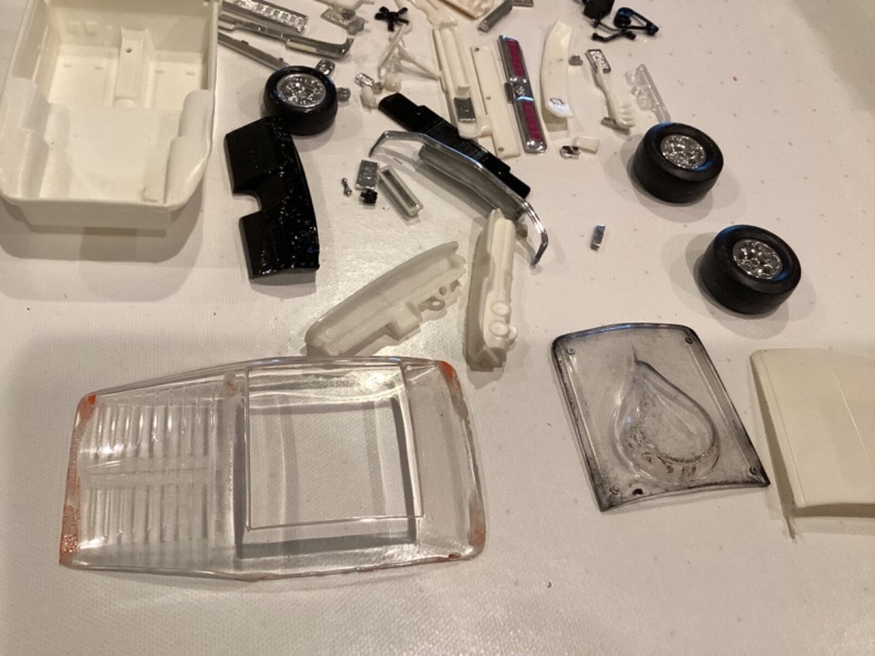 ULTRA Rare AMT Autolite HIPER Mustang T147150 Box +Multi Car Parts