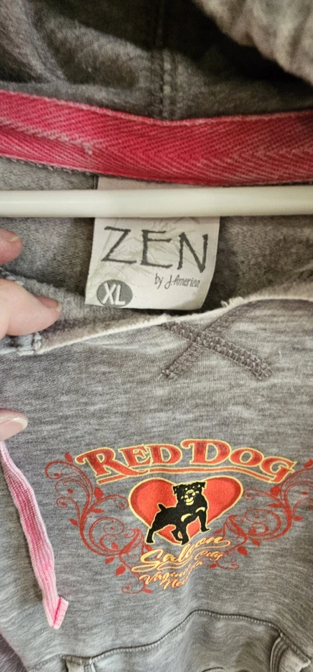 Sudadera con capucha rosa envejecida Red Dog Saloon Virginia City Nevada (39) Foto 4 de 4