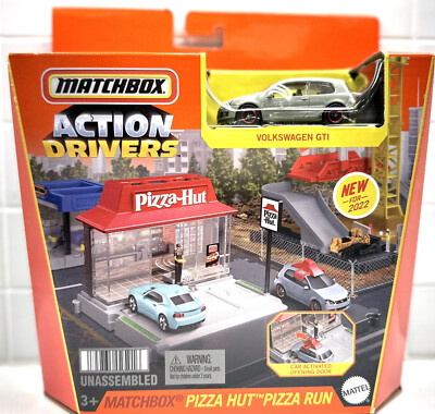 Matchbox Action Drivers Pizza Hut Pizza Run Set. Un Opened, Brand New!!!