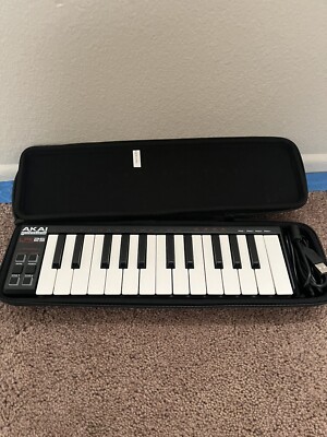 Akai LPK25V2 USB Performance Controller Keyboard
