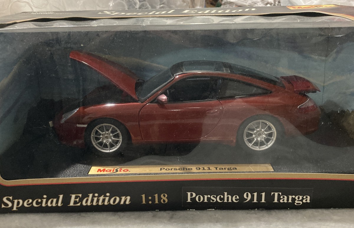 マイスト　ポルシェ911 タルガ Maisto Porsche 911 Targa Red Maroon Special Edition 1:18 On