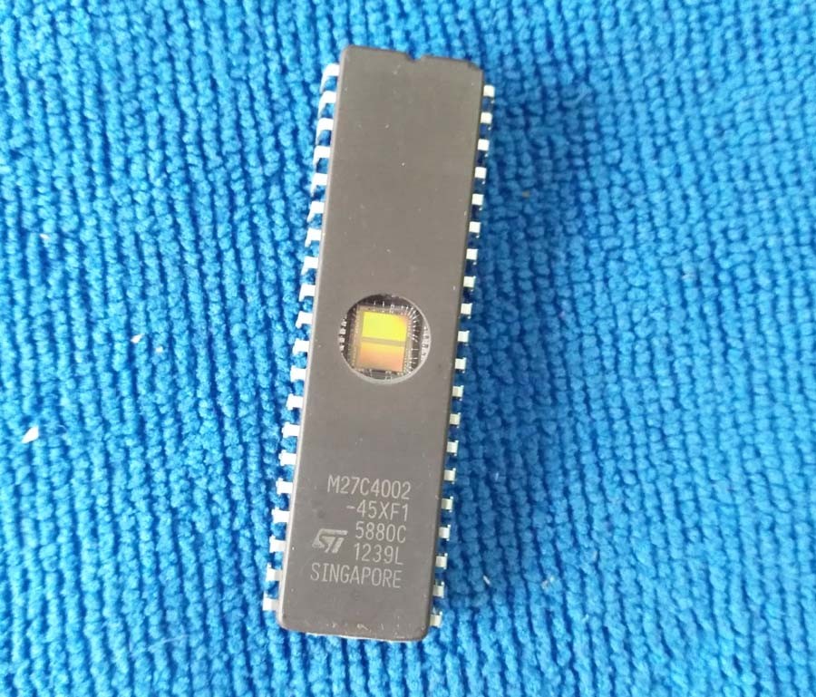M27C4002 45XF1 UV-EPROM 4MBIT DIP-40 FINESTRATA (QTY: 1 PEZZO - Foto 4