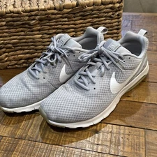 NIKE AIR MAX MOTION Mens 13 Grey White Low Cross Training Athletic Sneaker Shoes