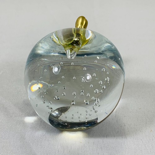 Vintage Glass Apple Paper Weight controlled bubble clear - Picture 4 of 5