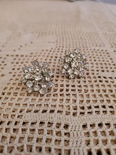 Vintage Sterling Silver Clear Rhinestone Halo Screwback Earrings