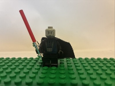 LEGO Star Wars Darth Vader sw0004 hellgrauer Kopf Vintage mit Cape Lichtschwert￼