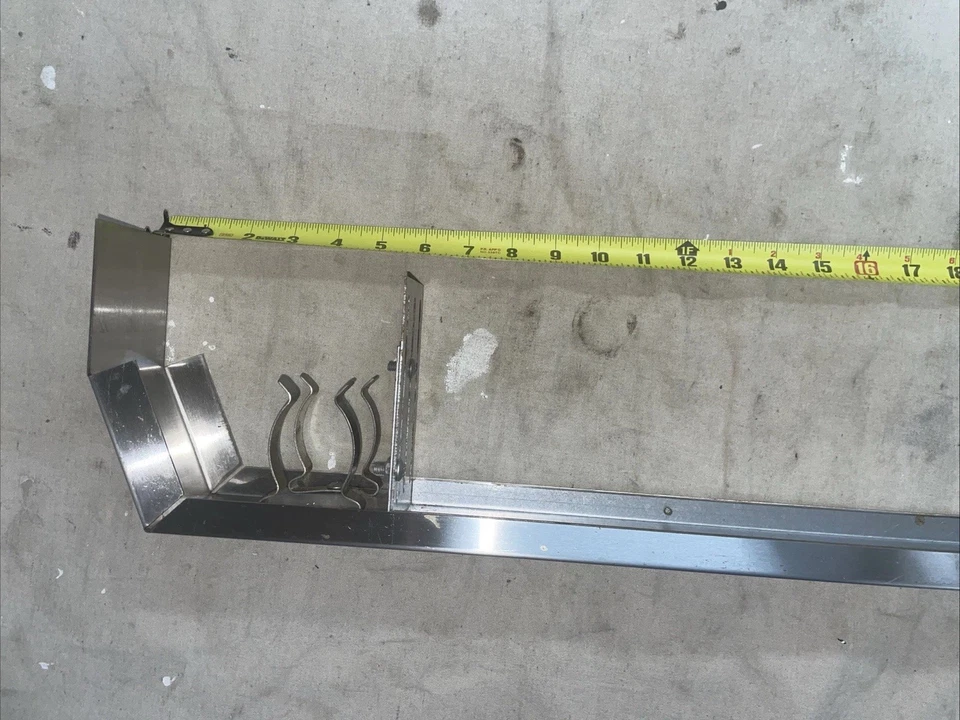 Base de bordillo Viking Range P36CBF4SS. 36"" pulgadas Foto 2 de 4