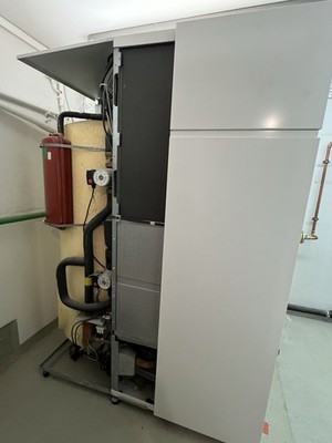 Wärmepumpe Stiebel Eltron LWA 403, Zentrales-Lüftungsgerät mit Zusatzheizung