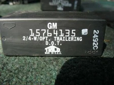 Silverado Sierra Tahoe Yukon Turn Signal Flasher Relay Module 15764135 10383321