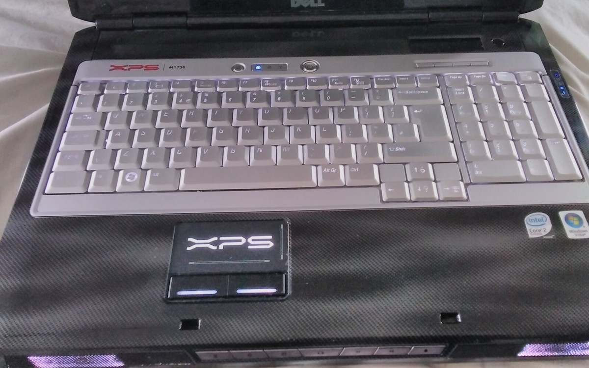 Dell XPS M1730 Gaming Laptop 8700GT graphics Xtreme X7900 CPU