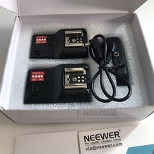 NEEWER FM RADIO TRIGGER DIGITAL RADIO SPEEDLIGHT TRIGGER Za5s
