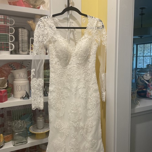 Rebecca Ingram Wedding Dress Model 7RS886 Size 2