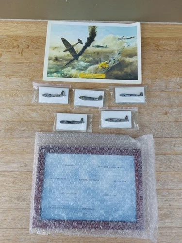 ATLAS EDITION - WW2 AIRCRAFT - PIN BADGE SET X5 NEW / PICTURE FRAME & PAINTING
