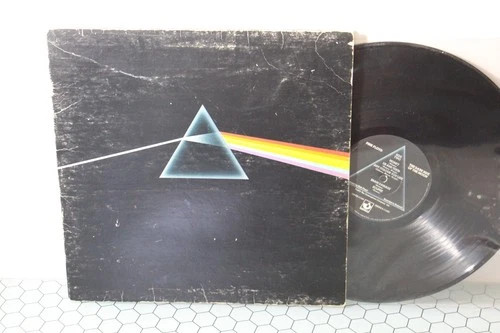 Pink Floyd – The Dark Side Of The Moon, 1973 LP, Harvest – SMAS-11163 warped