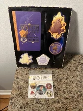 Universal Studios Harry Potter Chocolate Frog Stationary Set & Badge Pack (New)