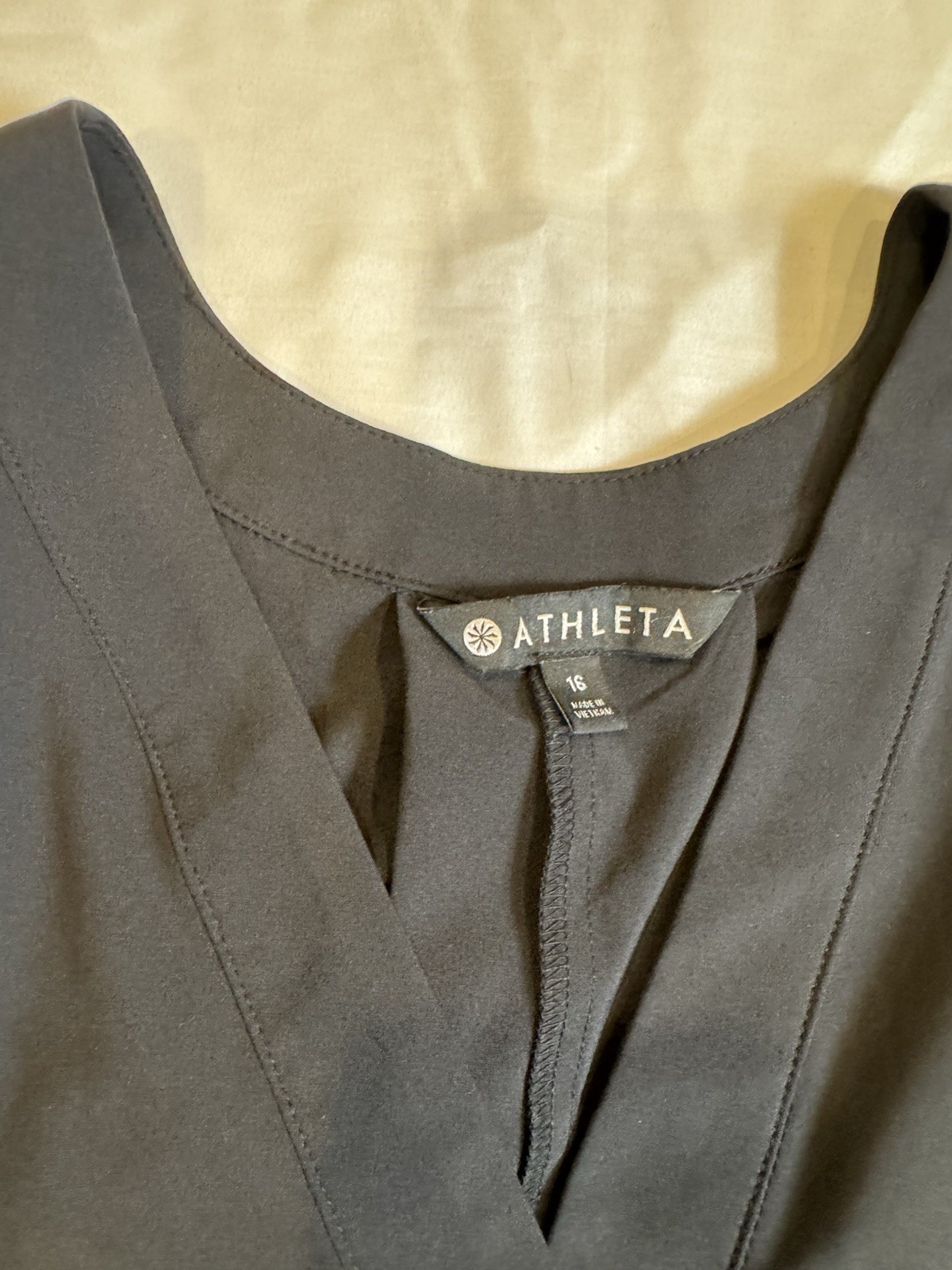 Athleta Sutton Drawstring Romper Size 16 Black Ca… - image 2
