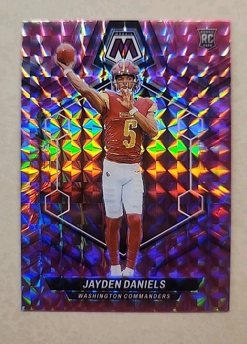 2024 Panini Pink Camo Mosaic Prizm Jayden Daniels #302 Rookie RC Commanders LSU