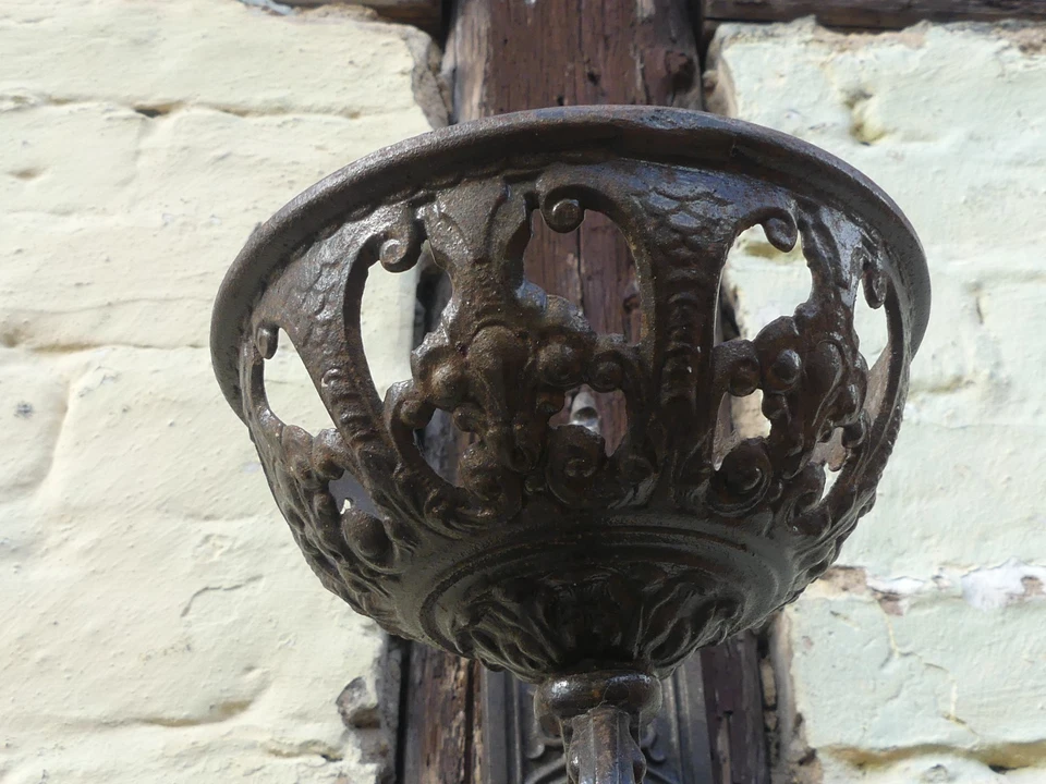 Französischer Wanddeko Ausleger Drachenmotiv Gusseisen Schale für Pflanzen Kerze - Bild 3 von 4