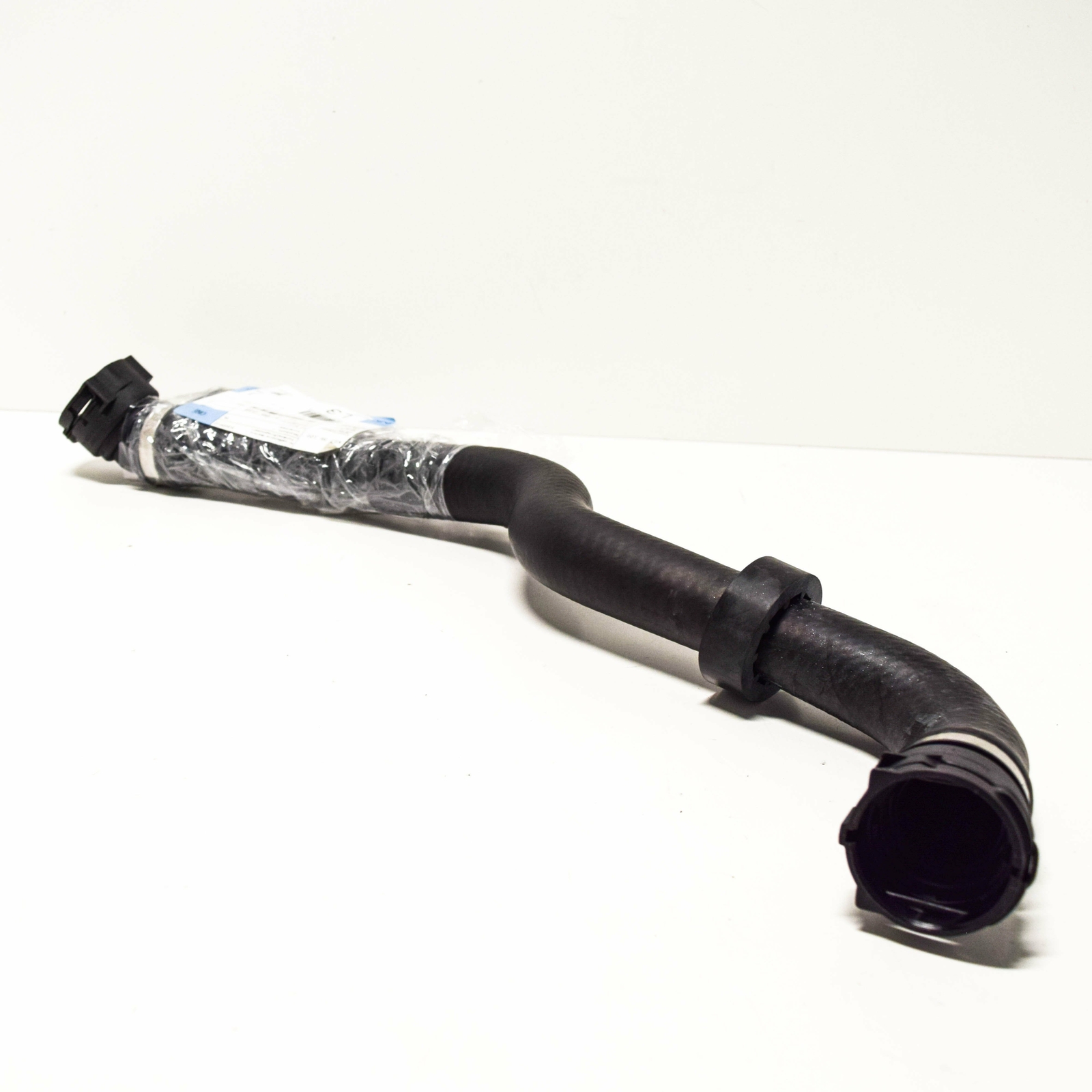 NEW BMW 5 E39 COOLING SYSTEM WATER HOSE PIPE 2.5 DIESEL  