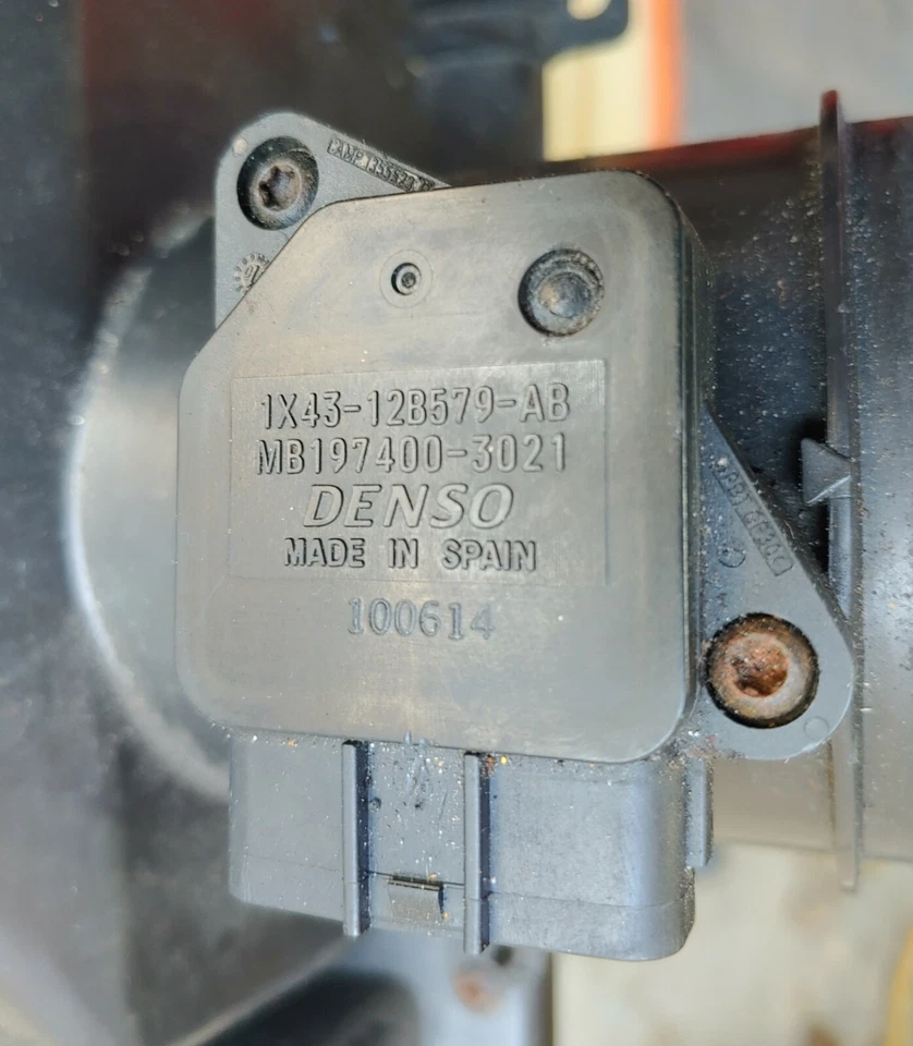 Land Rover LR3 05-09 4.0L filtro de entrada de ar limpador caixa PHB500161 com sensor de massa  - Imagem 4 de 4