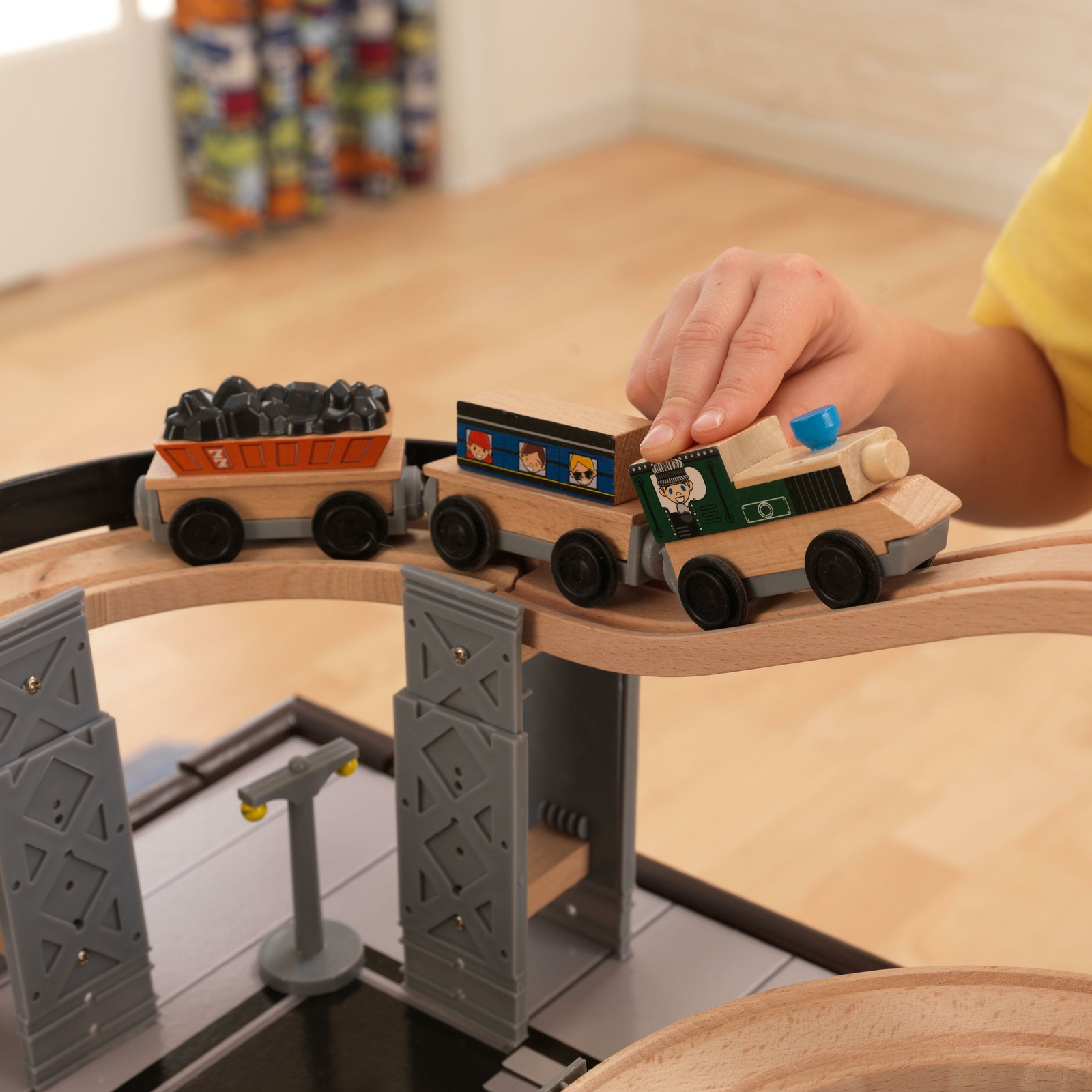kidkraft metropolis train set