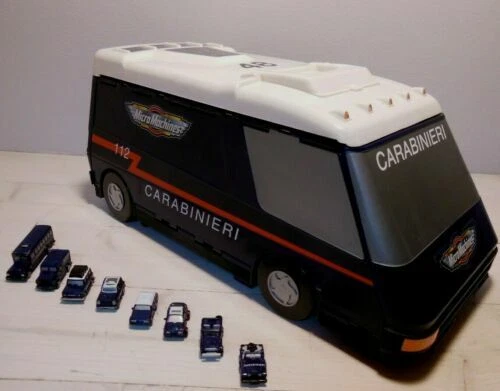 Action figure di transformer e robot ambientazioni senza confezione