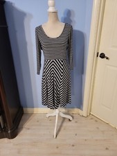 Calvin Klein Size 10 Dress Womens Gray Striped