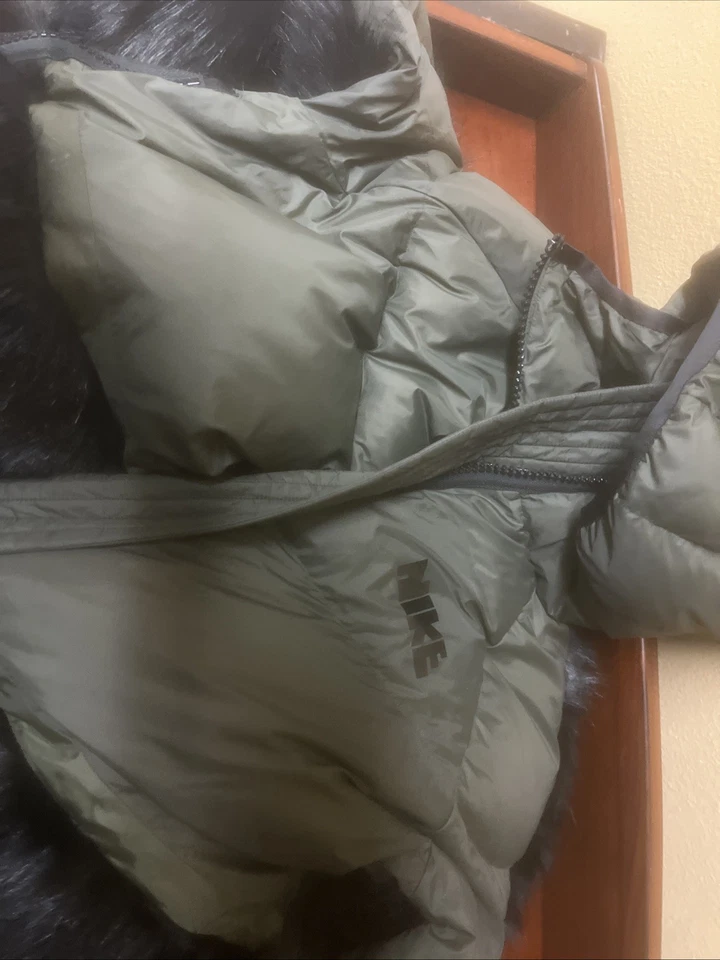 Women’s Nike Sacai Winter Coat S#CT3267 XL-TG-TG - Image 3 of 4