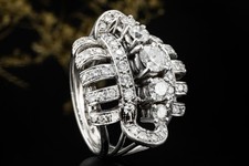 Vintage Cluster Ring mit Diamanten Goldschmiedearbeit in 750er Weißgold Schmuck