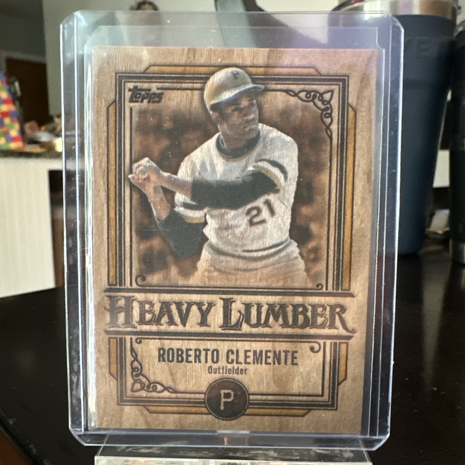 Roberto Clemente #HL-19 (Baseball Cards 2025 Topps Heavy Lumber) — is it worth grading?