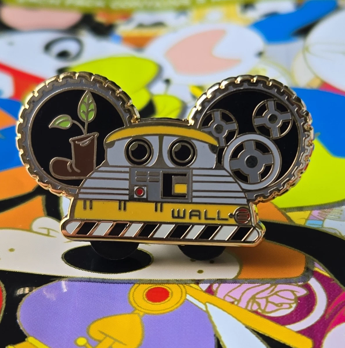 Wall-E Walt Disney World Patches & Pins (1968-Now) for sale | eBay