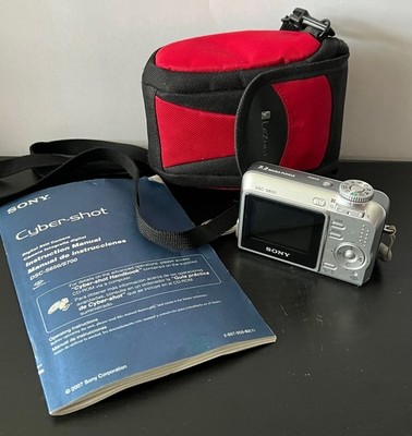 Sony Cyber-Shot 7.2 Mega Pixels 3x Optical Zoom Compact Digital Camera Works